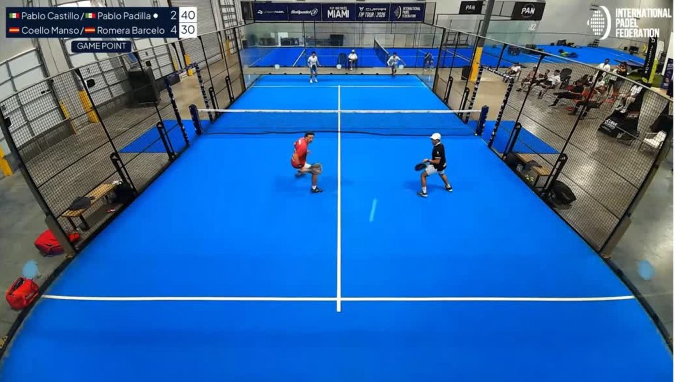 Camara Save my Play grabando partido en pista de padel